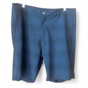 Travis Mathew Men's Blue Golf Shorts Sz 34 Flat Front Performance Blue Stripe